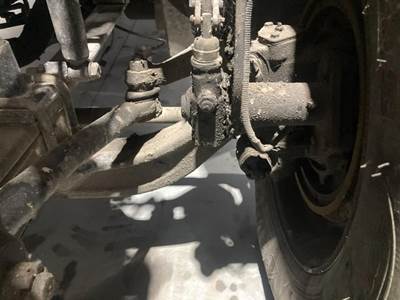 Meritor MFS-12 Front Axle Assembly for a Freightliner Cascadia