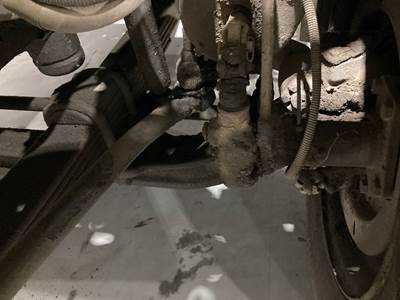 Meritor MFS-12 Front Axle Assembly for a Chevrolet C8500