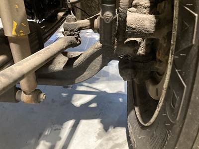 Meritor MFS-12 Front Axle Assembly for a Hino 338