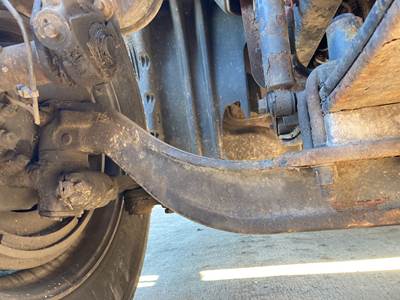 Meritor MFS-12 Front Axle Assembly for a Freightliner Cascadia