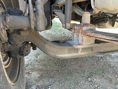 Meritor MFS-12 Front Axle Assembly for a Freightliner M2 106