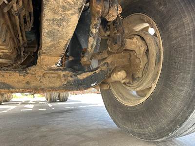 Meritor MFS-12 Front Axle Assembly for a Freightliner Coronado