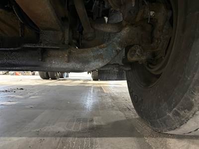 Meritor MFS-12 Front Axle Assembly for a International 9900