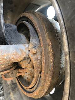 Meritor MFS-12E Front Axle Assembly for a Freightliner Columbia 120