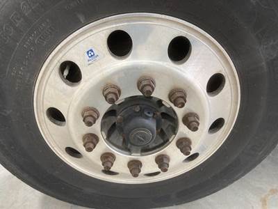 Meritor MFS-12E Front Axle Assembly for a Kenworth T680