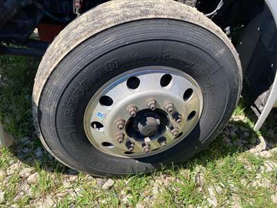 Meritor MFS-12E Front Axle Assembly for a Peterbilt 579