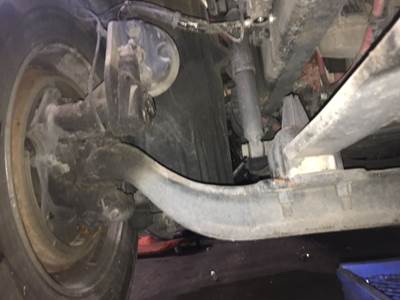 Meritor MFS-12E Front Axle Assembly for a Freightliner Cascadia