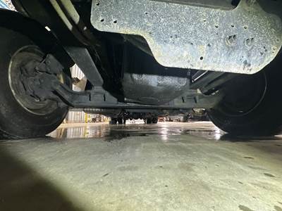 Meritor MFS-12E Front Axle Assembly for a Freightliner Cascadia