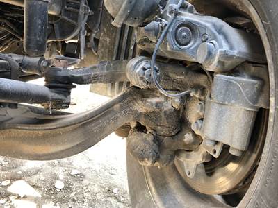 Meritor MFS-12E Front Axle Assembly for a Freightliner Cascadia