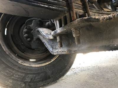 Meritor MFS-13 Front Axle Assembly for a Kenworth T680