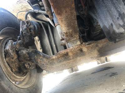 Meritor MFS-13 Front Axle Assembly for a Freightliner Cascadia