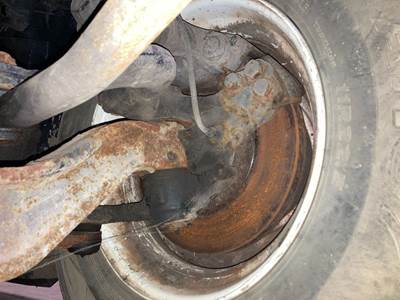 Meritor MFS-13 Front Axle Assembly for a Kenworth T680