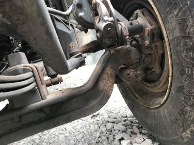 Meritor MFS-13 Front Axle Assembly for a Caterpillar CT660