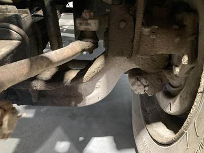 Meritor MFS-13 Front Axle Assembly for a Sterling A9513