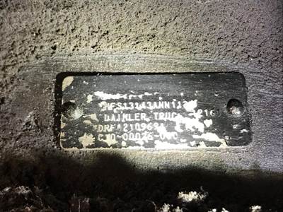 Meritor MFS-13 Front Axle Assembly for a Freightliner Cascadia