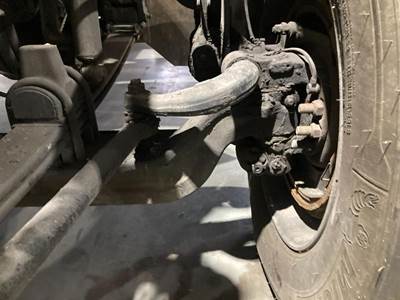 Meritor MFS-13 Front Axle Assembly for a Peterbilt 579