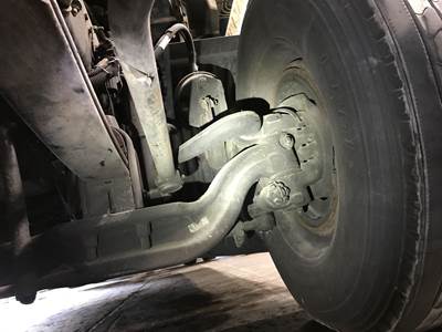 Meritor MFS-13 Front Axle Assembly for a Kenworth T660