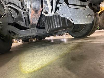 Meritor MFS-13 Front Axle Assembly for a Freightliner Cascadia