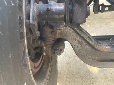 Meritor MFS-13 Front Axle Assembly for a International Prostar