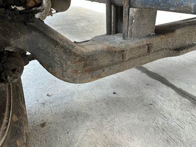 Meritor MFS-13 Front Axle Assembly for a International LT