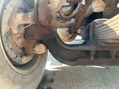 Meritor MFS-18 Front Axle Assembly for a International 7400