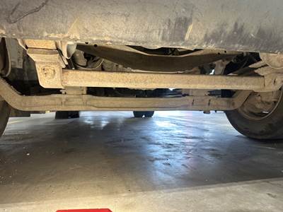 Meritor MFS-6 Front Axle Assembly for a Chevrolet C4500