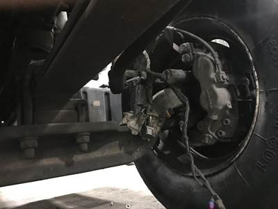 Meritor MFS-8 Front Axle Assembly for a GMC C7500