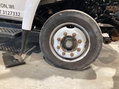 Meritor MFS-8 Front Axle Assembly for a GMC C5500