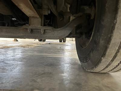 Meritor MFS-8 Front Axle Assembly for a Freightliner M2 106