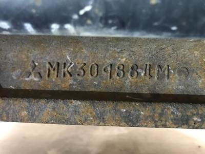 Mitsubishi F200T Front Axle Assembly for a Mitsubishi Fuso