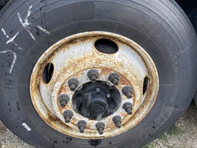 Spicer D-1251IL Front Axle Assembly for a Kenworth T680