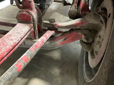 Spicer D-1251IL Front Axle Assembly for a Kenworth T880