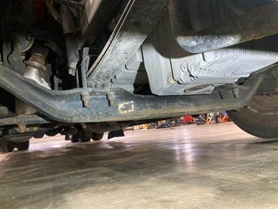 Spicer D-1321IL Front Axle Assembly for a Peterbilt 579