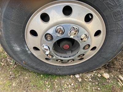 Spicer D-1401W Front Axle Assembly for a Kenworth T660