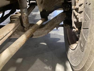 Spicer D-800F Front Axle Assembly for a International 4300