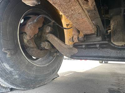 Spicer D-800F Front Axle Assembly for a International Durastar (4300)