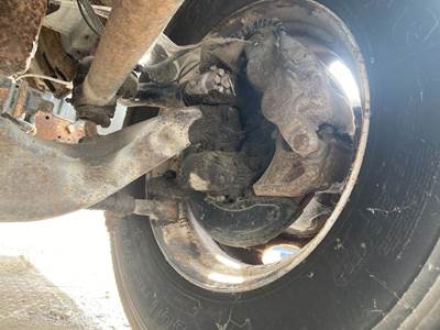 Spicer D-850F Front Axle Assembly for a Ford F650