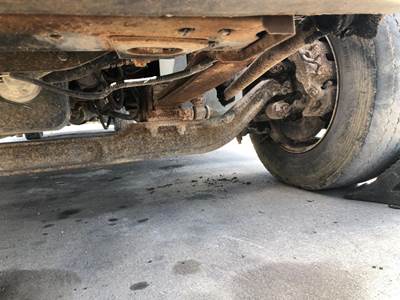 Spicer D-850F Front Axle Assembly for a International 4300