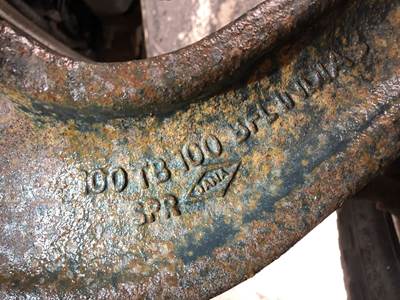 Spicer I-100 Front Axle Assembly for a International 4300