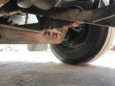 Spicer I-100 Front Axle Assembly for a International 4700