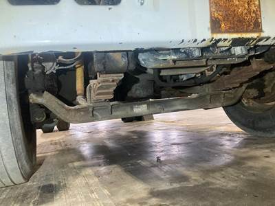 Spicer I-100 Front Axle Assembly for a International 4900