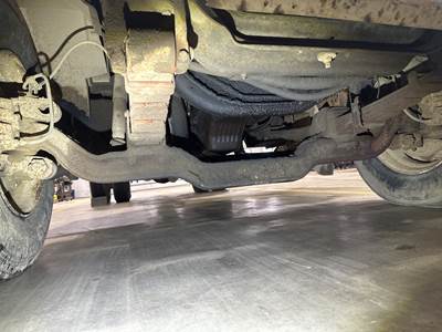 Spicer I-100 Front Axle Assembly for a International 4700