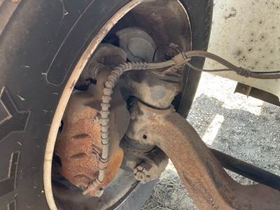 Spicer I-100 Front Axle Assembly for a International 4300