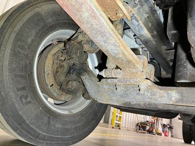 Spicer I-100SG Front Axle Assembly for a International Durastar (4300)