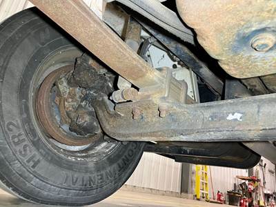 Spicer I-100SG Front Axle Assembly for a International 4300