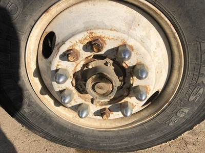 Spicer I-120 Front Axle Assembly for a International 8200