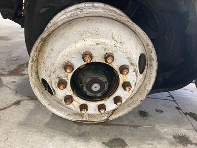 Spicer I-120 Front Axle Assembly for a International 8100