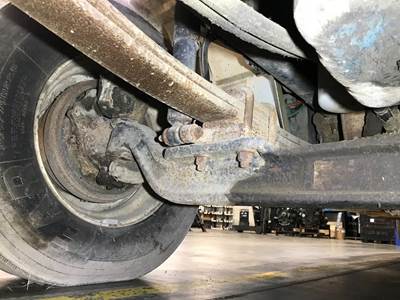 Spicer I-120 Front Axle Assembly for a International 4300