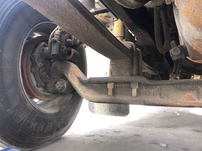 Spicer I-120 Front Axle Assembly for a International 9400