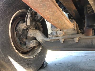 Spicer I-120 Front Axle Assembly for a International 4300